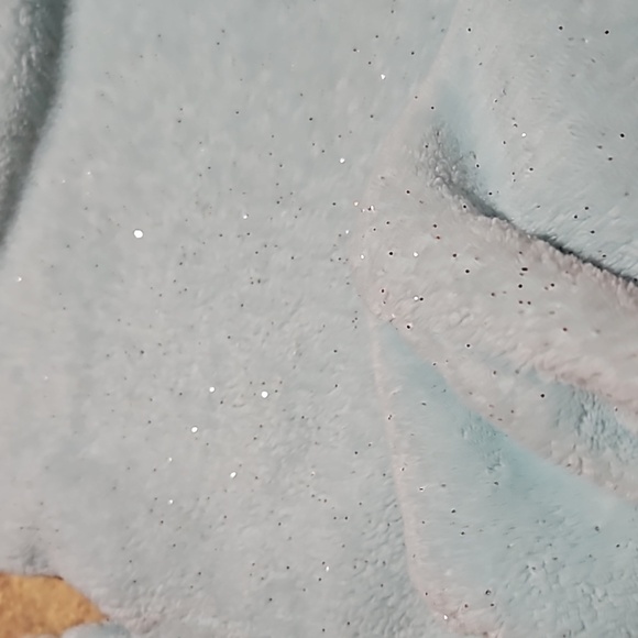 Between | Plush Sequined Unicorn Hoodie - Picture 9 of 9